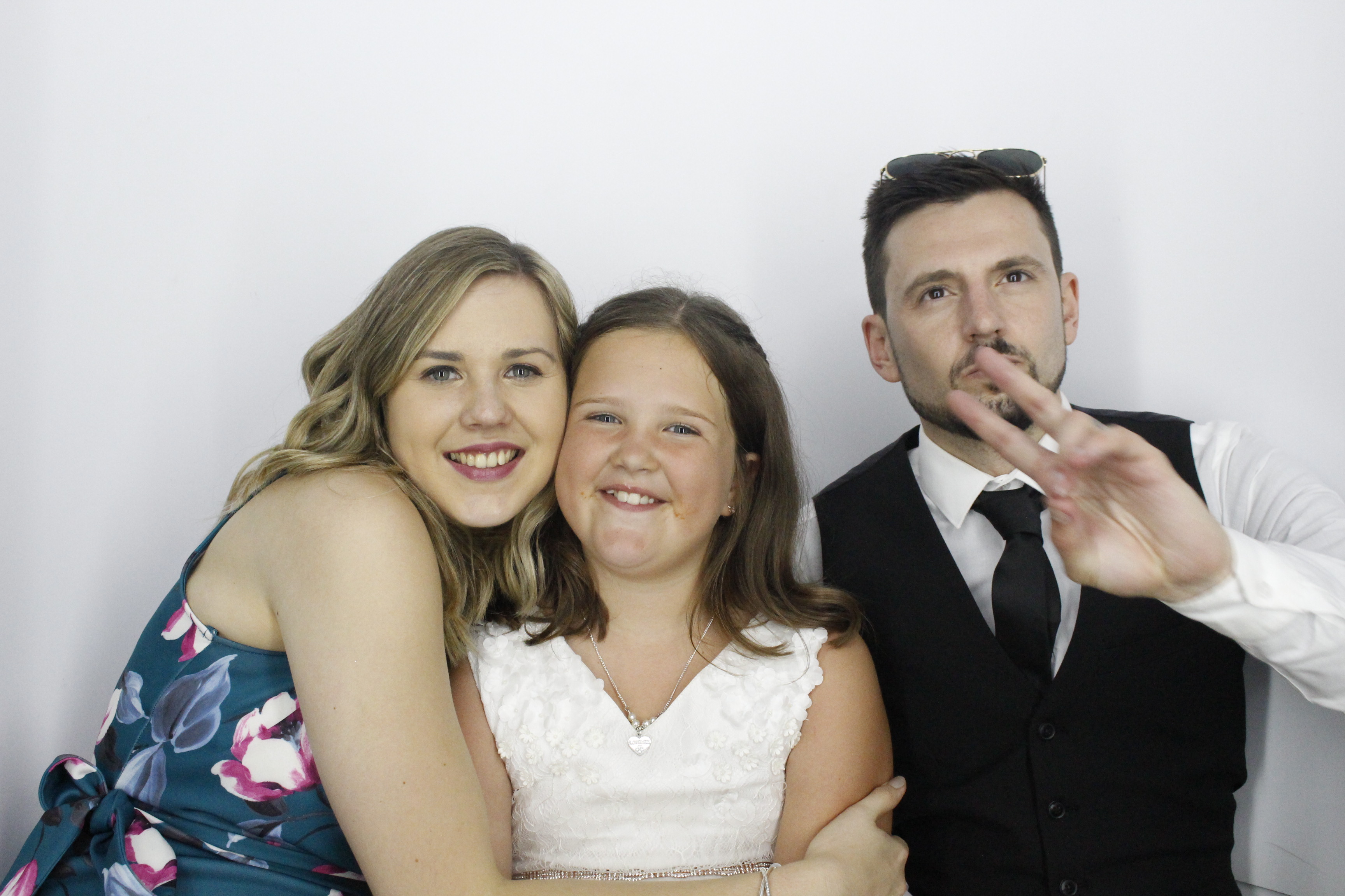Sam & Rachel's Wedding | View more photos from the event at gallery.myphotoboothexperience.co.uk/u/MyPhotoBoothExperienceLtd/Sam-Rachels-Wedding